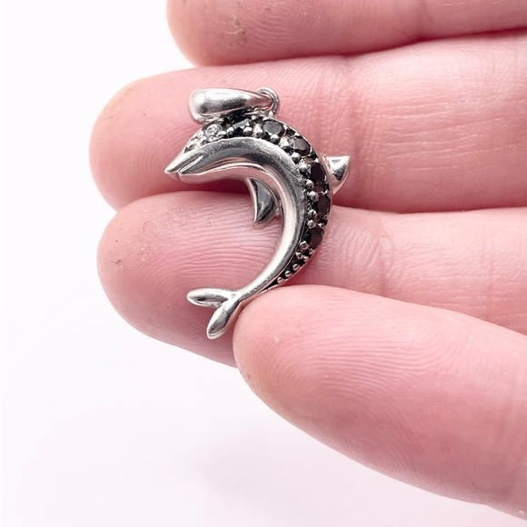 Blue Sapphires Dolphin 925 sterling silver pendant - Picture 4 of 8